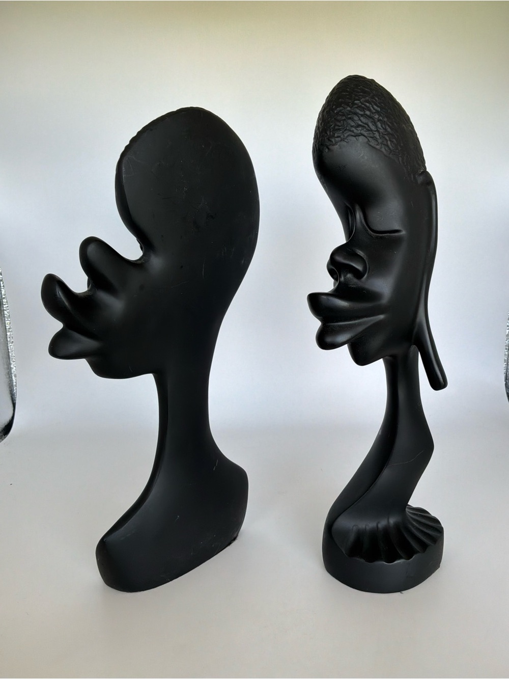Vintage Mid-Century Modern African Bust Sculptures Set of 2 Black Figurines - Picture 2 of 11